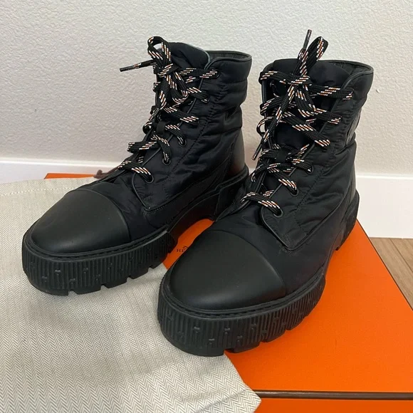 Hermes | Shoes | Hermes Fresh Ankle Boots Size 42 Black Used  display picture 1